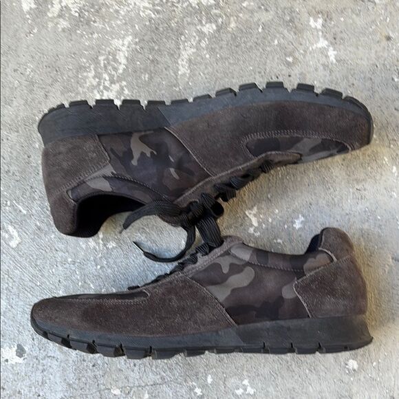 Prada camouflage sneakers - Picture 1 of 11
